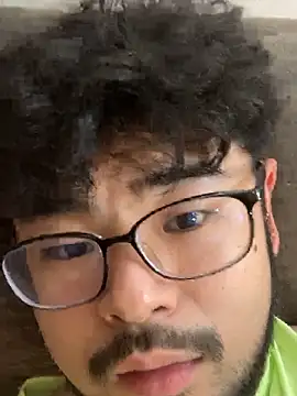 Snapshot of taku_bear chatting on July 2026 11:40:01 PM taku bear online show from July 2026 11:40:01 PM