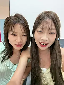 Snapshot of YY-1-1-1 chatting on July 2026 06:52:01 AM YY-1-1-1 online show from July 2026 06:52:01 AM