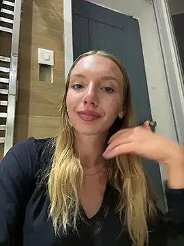 Snapshot of claraaaaa7 chatting on July 2026 08:35:01 PM claraaaaa7 online show from July 2026 08:35:01 PM