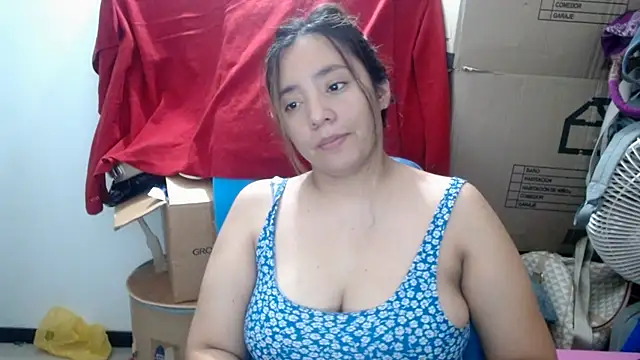 Snapshot of Alicebunny54 chatting on June 2026 02:22:01 AM Alicebunny54 online show from June 2026 02:22:01 AM