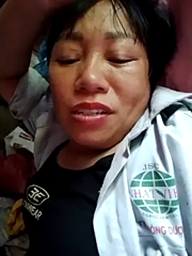 Snapshot of Moon_squirtt chatting on July 2026 04:58:02 AM Moon squirtt online show from July 2026 04:58:02 AM