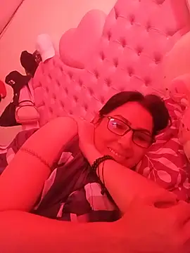 yelilatina online show from July 2026 04:43:01 PM