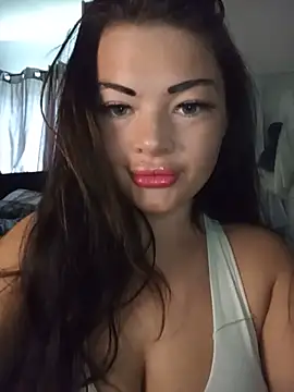 Curveyqueenn online show from July 2026 12:11:02 PM