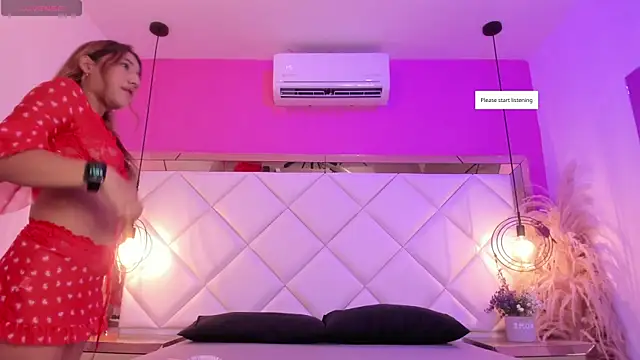 Snapshot of Mariee__ chatting on July 2026 05:08:02 PM Mariee online show from July 2026 05:08:02 PM