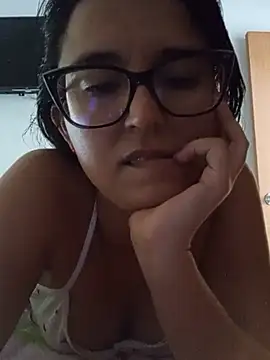 Snapshot of IsaxFox03 chatting on July 2026 02:53:01 PM IsaxFox03 online show from July 2026 02:53:01 PM