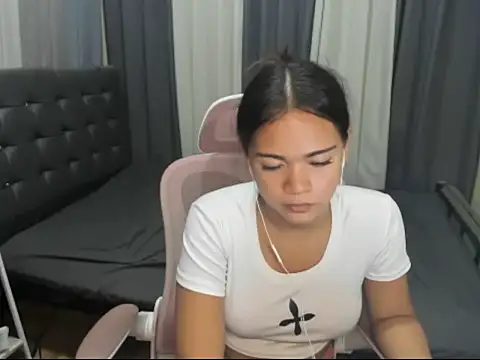 Seductive rein online show from July 2026 08:59:01 PM