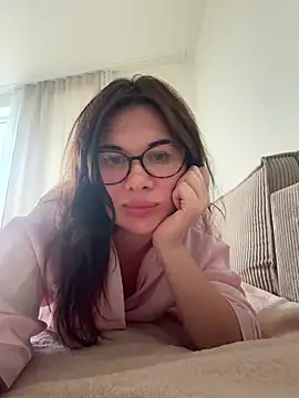 Snapshot of Sophie_Virginia chatting on July 2026 06:46:02 PM Sophie Virginia online show from July 2026 06:46:02 PM