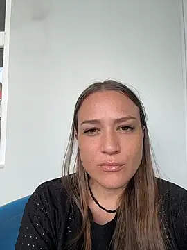 Luxyvibes online show from July 2026 01:54:01 PM