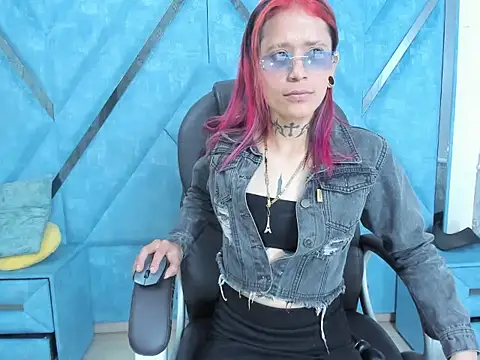 Snapshot of Rousse_Sg chatting on July 2026 09:19:02 PM Rousse Sg online show from July 2026 09:19:02 PM
