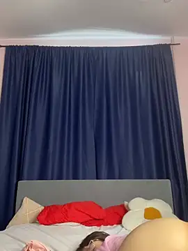 Snapshot of Riley_flower_ chatting on July 2026 07:01:02 AM Riley flower online show from July 2026 07:01:02 AM