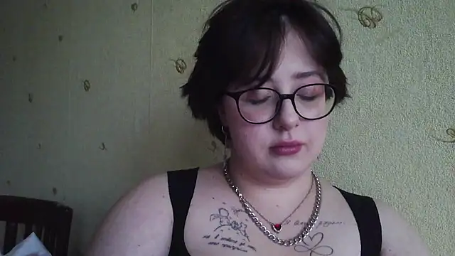 Snapshot of NessaLiberta chatting on July 2026 01:15:02 PM NessaLiberta online show from July 2026 01:15:02 PM