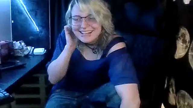 Snapshot of Sun_Ray02 chatting on July 2026 08:02:01 PM Sun Ray02 online show from July 2026 08:02:01 PM