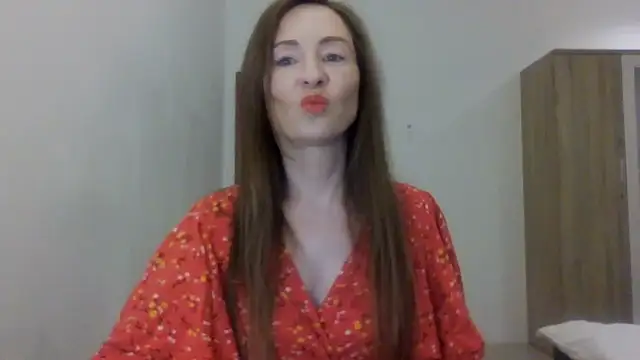 Snapshot of Sweet_Poeme chatting on July 2026 01:50:01 PM Sweet Poeme online show from July 2026 01:50:01 PM