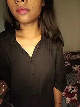 Snapshot of MysticDiya chatting on July 2026 10:31:02 AM MysticDiya online show from July 2026 10:31:02 AM