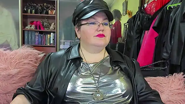 Snapshot of KaryQueen chatting on March 2025 04:02:01 PM KaryQueen online show from March 2025 04:02:01 PM