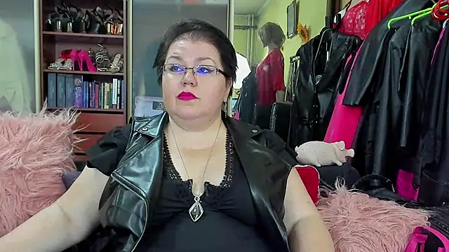 Snapshot of KaryQueen chatting on March 2025 04:40:02 PM KaryQueen online show from March 2025 04:40:02 PM