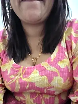 Snapshot of Motomoto8989 chatting on July 2026 12:23:01 PM Motomoto8989 online show from July 2026 12:23:01 PM