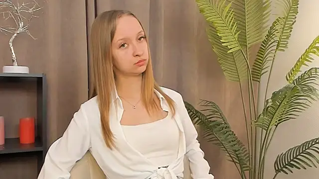 PearleChristopher online show from July 2026 03:40:01 PM