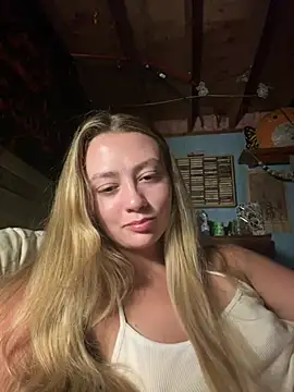 Snapshot of hannalovez chatting on July 2026 05:54:02 AM hannalovez online show from July 2026 05:54:02 AM