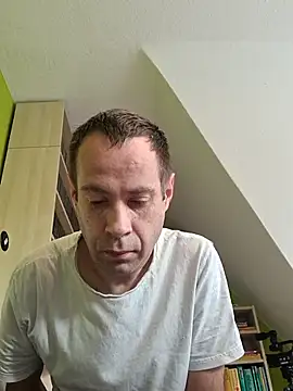 Snapshot of matdev82 chatting on July 2026 05:21:02 AM matdev82 online show from July 2026 05:21:02 AM