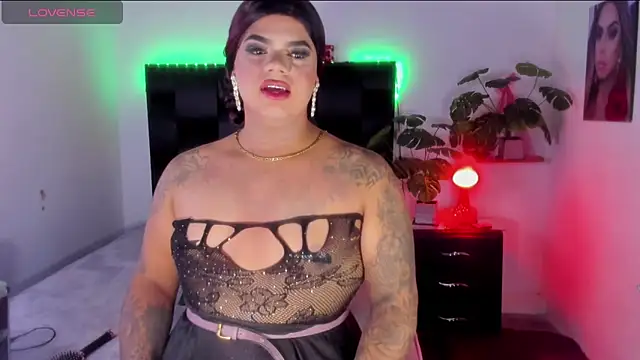 Snapshot of isabelleandbrand chatting on January 2025 06:33:02 PM isabelleandbrand online show from January 2025 06:33:02 PM