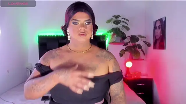 Snapshot of isabelleandbrand chatting on January 2025 12:45:02 PM isabelleandbrand online show from January 2025 12:45:02 PM