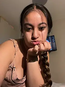 funwithmexox online show from July 2026 09:18:02 PM