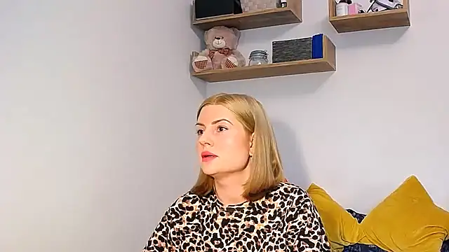 alisenties online show from September 2025 02:29:02 PM