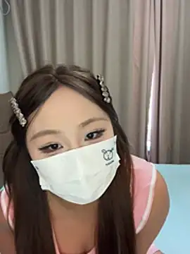 Snapshot of youyou-9999 chatting on July 2026 04:18:01 AM youyou-9999 online show from July 2026 04:18:01 AM