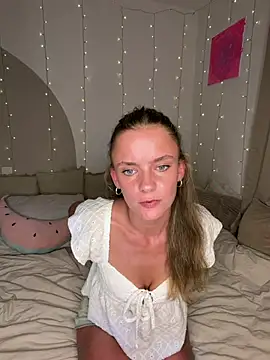 Snapshot of Stella_Rosee chatting on July 2026 06:35:02 PM Stella Rosee online show from July 2026 06:35:02 PM