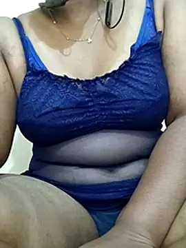 Snapshot of mallugrl_u chatting on July 2026 07:16:01 PM mallugrl u online show from July 2026 07:16:01 PM