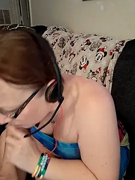 XxMs StarzxX online show from December 2025 09:21:02 PM