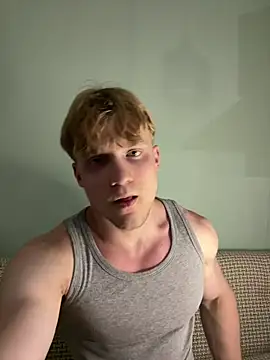 Snapshot of BigMuscleEnergy chatting on July 2026 04:45:01 PM BigMuscleEnergy online show from July 2026 04:45:01 PM