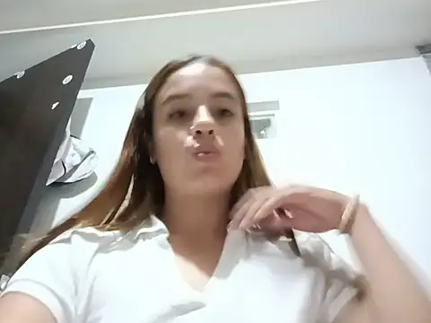 Snapshot of dulcinea0608 chatting on July 2026 07:23:02 AM dulcinea0608 online show from July 2026 07:23:02 AM