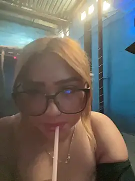 MonicaaPink online show from July 2026 11:01:01 PM
