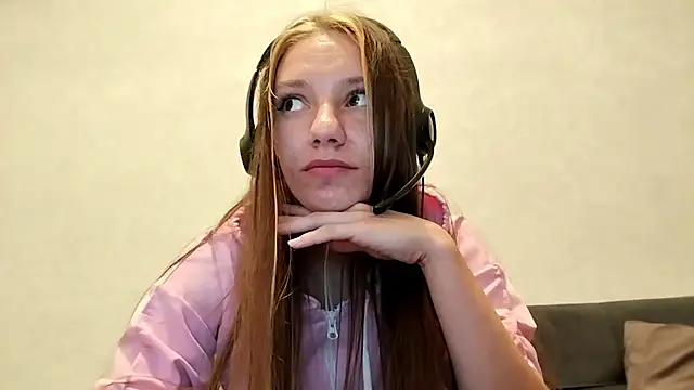 Snapshot of BethannStonefield chatting on July 2026 10:20:02 PM BethannStonefield online show from July 2026 10:20:02 PM
