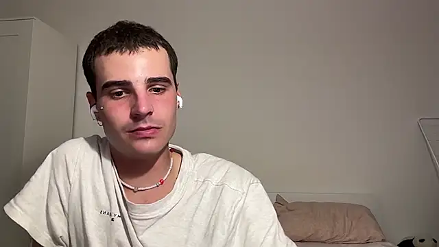 Snapshot of Lucas_bennet chatting on August 2026 09:25:01 PM Lucas bennet online show from August 2026 09:25:01 PM