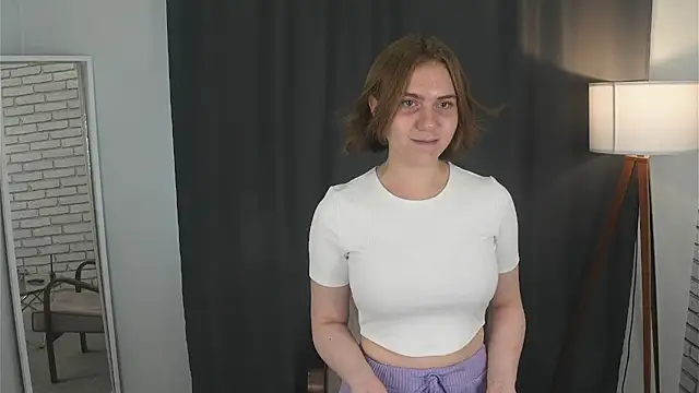 Snapshot of MikkiMazzillo chatting on July 2026 03:15:02 AM MikkiMazzillo online show from July 2026 03:15:02 AM