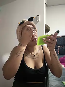 sweetkloe473 online show from August 2026 04:10:02 PM