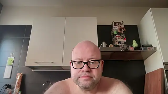 theitalianbear online show from March 2026 04:45:02 PM