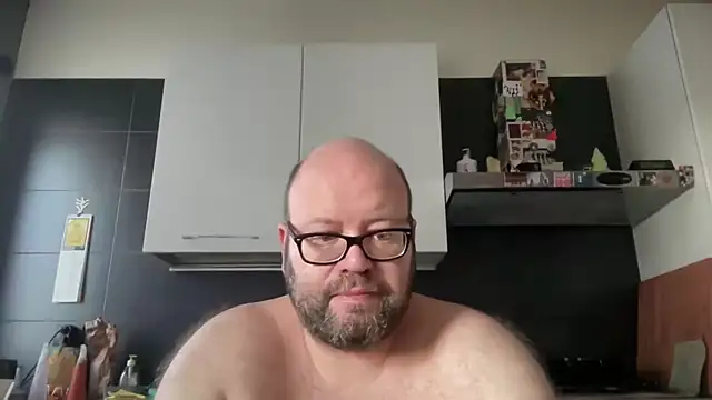 Snapshot of theitalianbear chatting on June 2026 04:35:01 AM theitalianbear online show from June 2026 04:35:01 AM