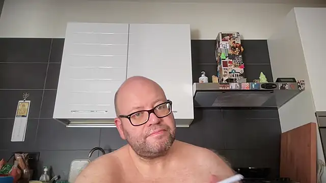 Snapshot of theitalianbear chatting on July 2026 06:37:02 AM theitalianbear online show from July 2026 06:37:02 AM
