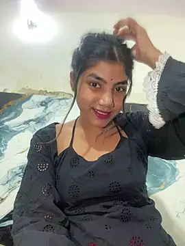 Snapshot of Aayesha_Rawat chatting on August 2026 11:31:02 AM Aayesha Rawat online show from August 2026 11:31:02 AM
