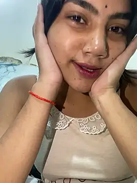 Snapshot of Aayesha_Rawat chatting on August 2026 04:33:01 AM Aayesha Rawat online show from August 2026 04:33:01 AM