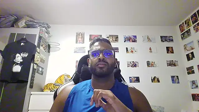 Snapshot of xXxChrisKissxXx chatting on July 2026 03:14:02 AM xXxChrisKissxXx online show from July 2026 03:14:02 AM