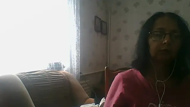 Snapshot of VioletKayden chatting on July 2026 02:15:01 PM VioletKayden online show from July 2026 02:15:01 PM