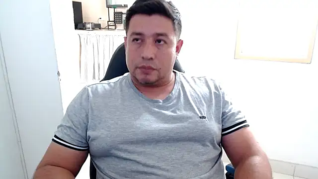 lianjuc06 online show from July 2026 03:00:02 PM