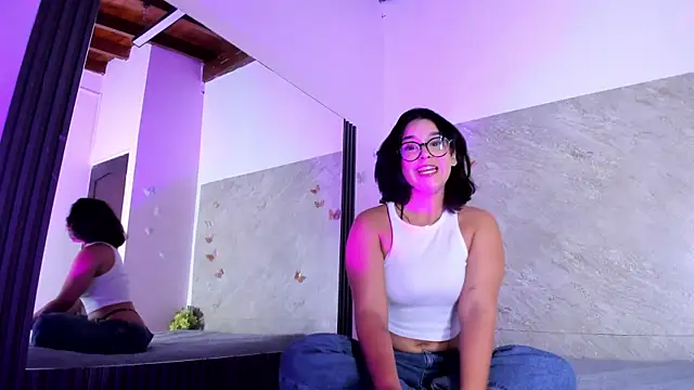 Liz Gomez online show from August 2026 02:10:02 AM