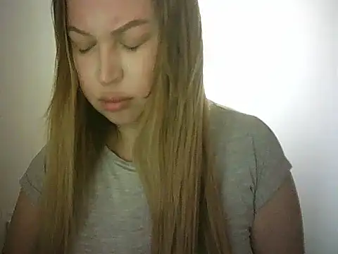 Snapshot of Velorda chatting on August 2026 10:54:01 AM Velorda online show from August 2026 10:54:01 AM