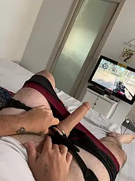 lilSebi online show from August 2026 02:00:02 PM